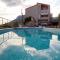 Family friendly apartments with a swimming pool Klis, Split - 17987 - Klis