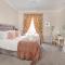 George Street Boutique Apartments with Free Parking