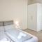 Bright studio apartment with free private parking