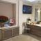 Studio Luxe on Victory Street in the city center