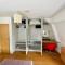 Bright 1 double bed apartment near Cabot Circus