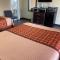 Savannah Motel