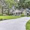 Peaceful Beaufort Home with Front Porch and Grill - Beaufort