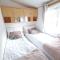 Lakes and woodlands Overstone Holiday Park