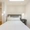Central, Bright 2 Bed Flat - Pool & Sauna