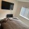 Sea View Lavish Apartment SKY TV Whirlpool Bath HUGE Balcony NEWLY REFURBISHED