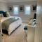 Hideaway Holiday Apartment