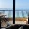 Beach front High End apartment, direct sea views. - مارسالفورن