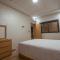 Adams Apartments,Self CheckIn 6 Mins to Beach Downtown Fiber Optic WiFi Free Parking Same Rules as Hotels