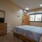 Adams Apartments,Self CheckIn 6 Mins to Beach Downtown Fiber Optic WiFi Free Parking Same Rules as Hotels