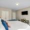 Cozy King Bed-Free Parking! Easy Ride to NYC