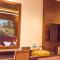 Everest Boutique Hotel