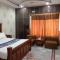 Lavish Residency Guest House Fasial Town