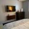 Modern 2/1 Apt near Midtown and Beaches - ميامي