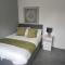 4 Bedroom Home Tameside Grt Manchester Sleeps 7