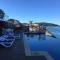 One Bright Point - Stunning Water Views