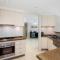 Unit 13 - 3 Bedroom Ocean View