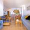 FRONT LiNE OCEAN ViEW 2BeD Wi-Fi YOUR HOLiDAY HOME
