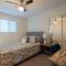 Beautiful House With a HEATED Pool and Putting Green 8 Mins From Entertainment District Old Town Scottsdale - Скоттсдейл