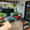 Dot's Landing Garden Room - Niagara on the Lake