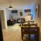 Home From Home Cosy 2 Bed Apartment