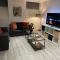 Home From Home Cosy 2 Bed Apartment