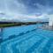 Aru Suites HOMESTAY WIFI,Carpark,24h Check in,Water Filter by R2 Residence