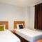 Urbanview Hotel Nostos Wonosobo by RedDoorz - Ngasinan