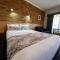 RiverPark Motel