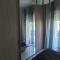 Casa di Max - private room in apartment with shared bathroom FREE PARKING