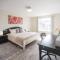 Cheerful 4-bedroom home nearby beach