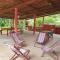 Linda casa com banho natural em Guaramiranga