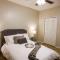 Lux 2BD 2BA minutes from the water - بينساكولا