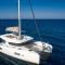 Sea Breeze Santorini Beach Resort, Curio By Hilton - 佩里沃罗