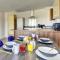 Spacious - PENTHOUSE 2 Bed Apartment with secure allocated parking - Sheffield