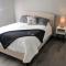 Lovely 1 Bedroom Apartment w/private Parking