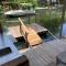Cozy vintage waterfront home with fireplace and kayaks - 春丘