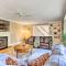 Large Private Yard: Grand Worcester Getaway