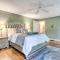 Large Private Yard: Grand Worcester Getaway