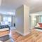 Large Private Yard: Grand Worcester Getaway