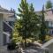 Panoramic Views from this gorgeous 2 Bed Property - Village Location - Whistler