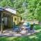 South Asheville home with hot tub just 11 miles to downtown - Asheville