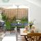Charming Cottage, Wi-Fi, Parking, Pets Accepted