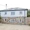 Charming Cottage, Wi-Fi, Parking, Pets Accepted