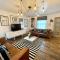 Gorgeous 2 bedroom apartment edge of Cabot Circus