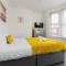 Modern Family Home With Parking-Pem - 利物浦