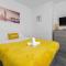 Modern Family Home With Parking-Pem - 利物浦
