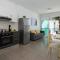 Niovi - Coralli Beachfront Apartment