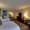 Best Western Harbour Pointe Lakefront