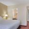 All Seasons Inn & Suites